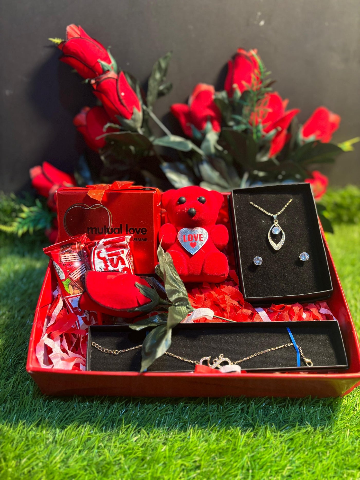 Valentine's Exclusive Gift Box
